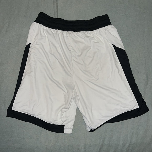 Official NBA G LEAGUE Combine Invite Adidas Shorts - Picture 6 of 9